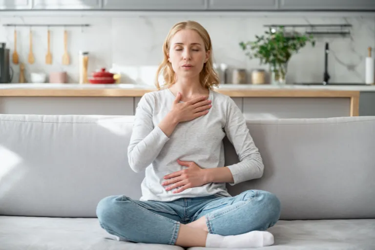 How to Calm Anxious Thoughts Naturally: Science-Backed Solutions That Actually Work